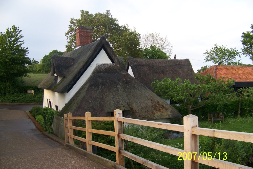 Thatched Cottage from the bridge at Fladford Mill photo by Karen Richardson