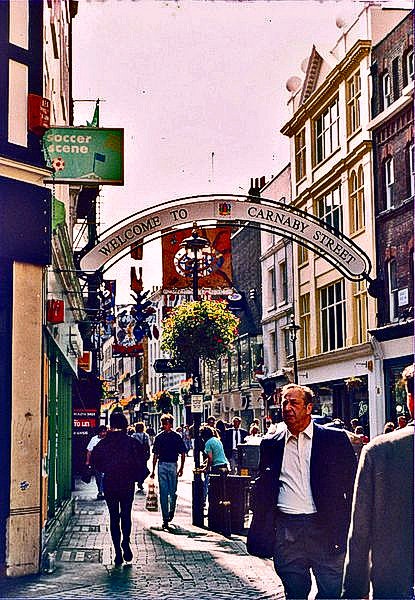 London's Carnaby Street  1990