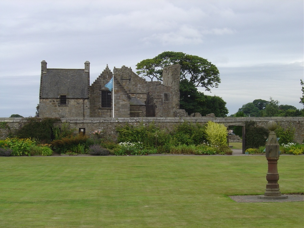 Photograph of Aberdour Castle (Scotland)