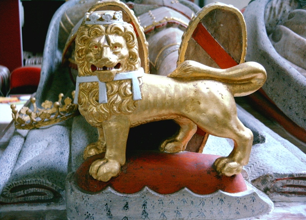 Howard/Norfolk lion, St Michael's Church, Framlingham, Suffolk