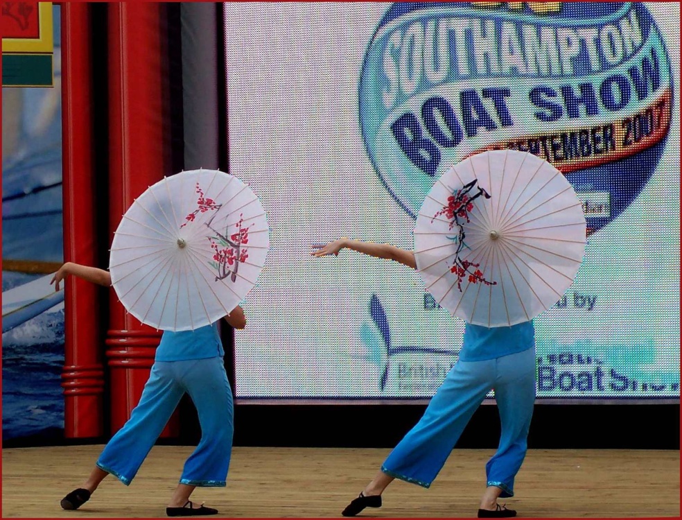 The Chinese Dancers, Southampton, Hampshire