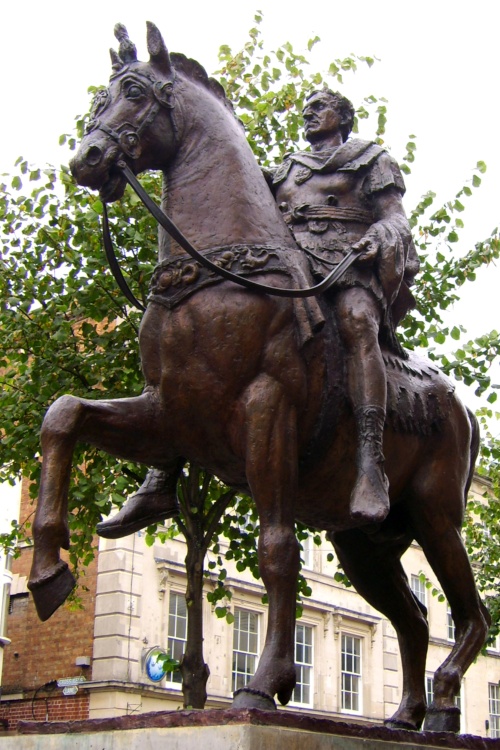 Statue of Emperor Nerva, Gloucester, Gloucestershire