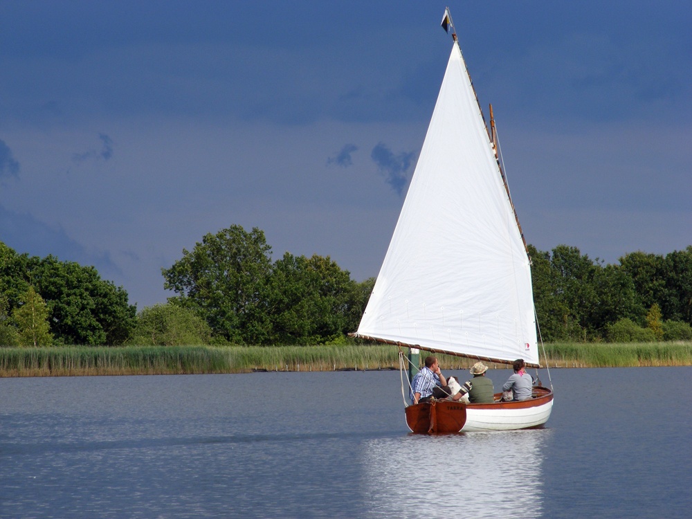 Hickling Broad, Norfolk photo by Ian Gedge