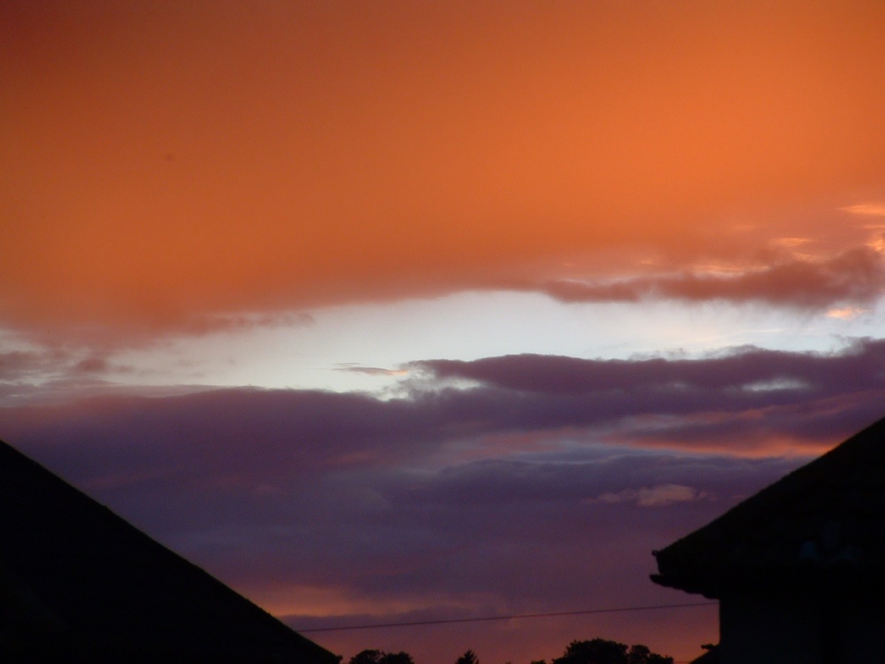 A September evening sky at Melton Mowbray, Leicestershire