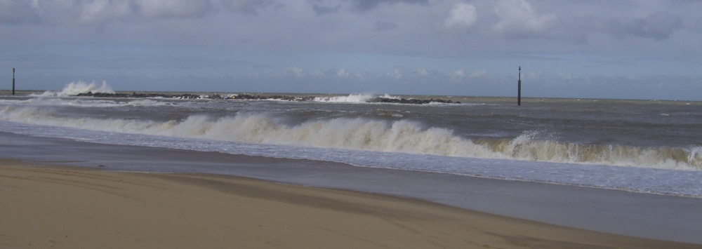 Waves crash onto the beach, Sea Palling, Norfolk