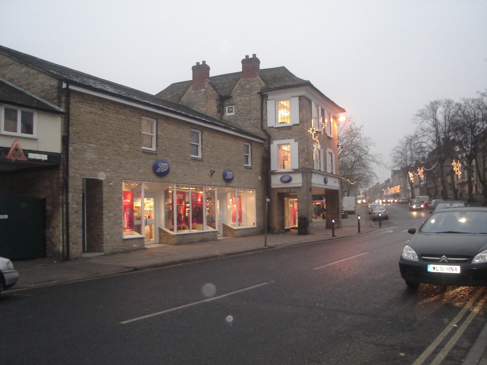 Photograph of Witney High Street