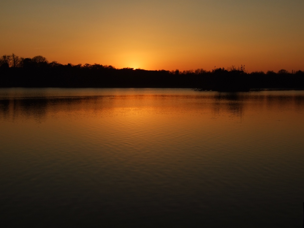 Photograph of Sunset at Groby Pool, Leicestershire