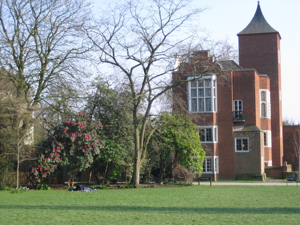 Holland Park, London photo by Irina Rõõmussaar