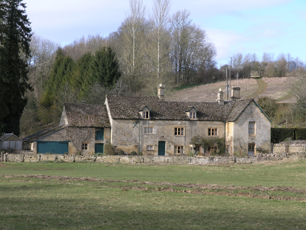 Cottages by Chedworth Woods close to Yanworth