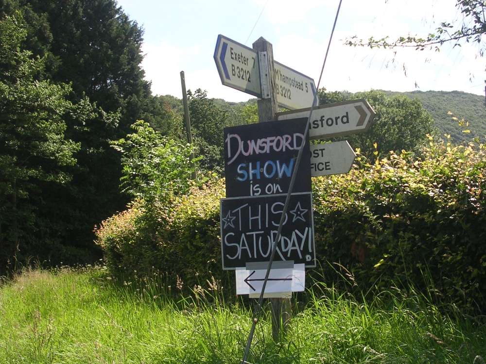 Photograph of Dunsford Fair signs July 2007