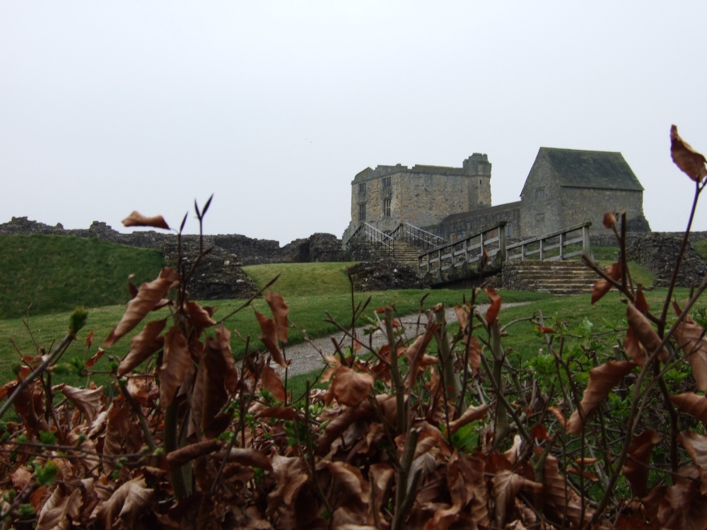 Helmsley Castle photo by Phil Jobson