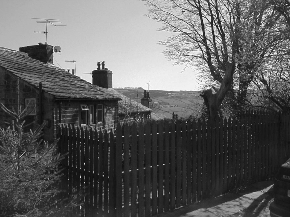 Photograph of House in Holmfirth