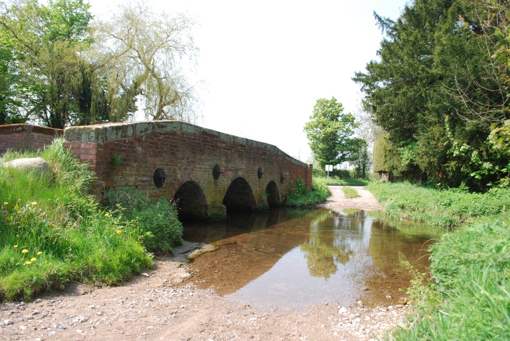 Bridge over Moreton Brook