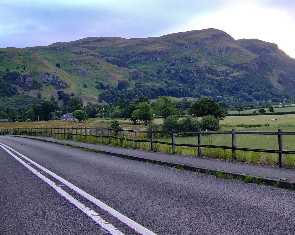 The road to Stirling