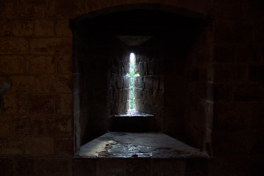 Arrow slit photo by Ruth Gregory