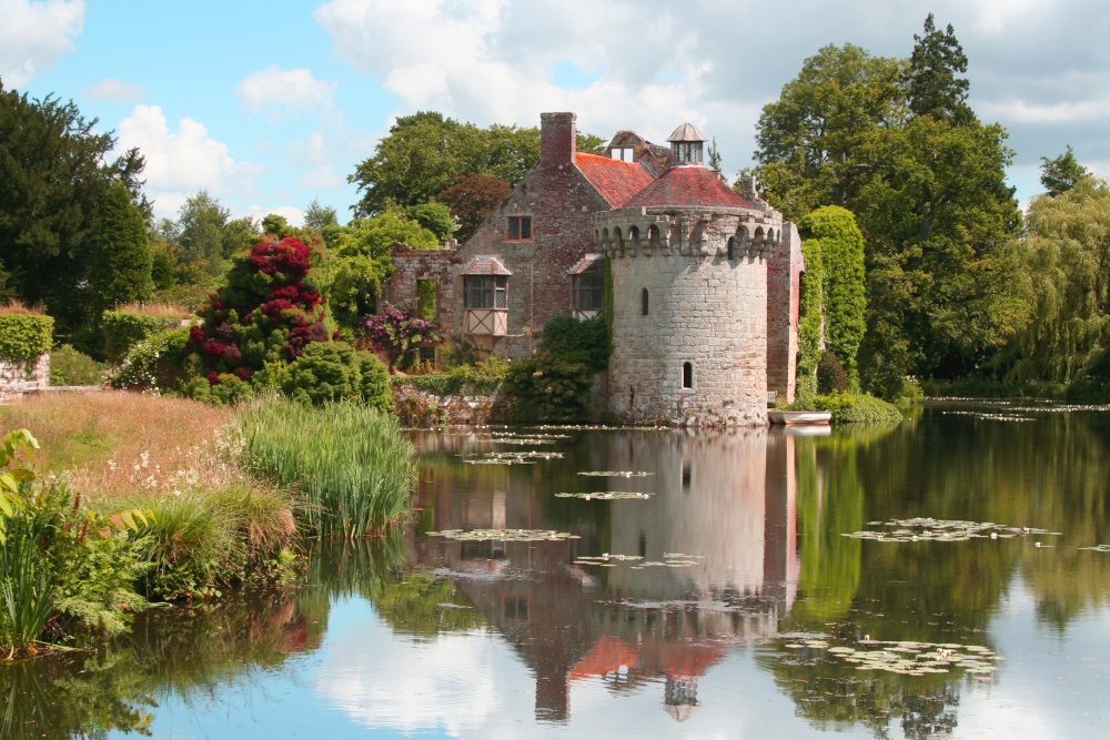 Scotney Castle photo by Nick Chillingworth Lrps