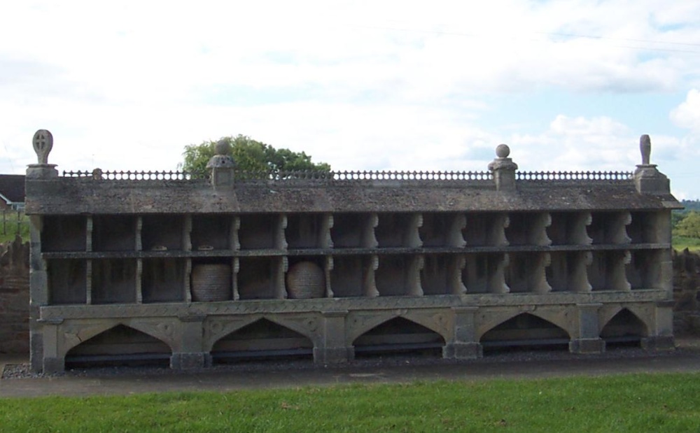 Hartpury Bee Shelter