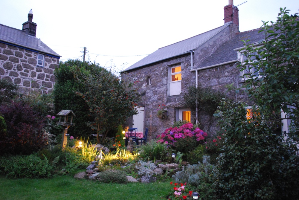 Photograph of Cornish cottage