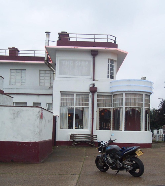 Art Deco pub at Skegness