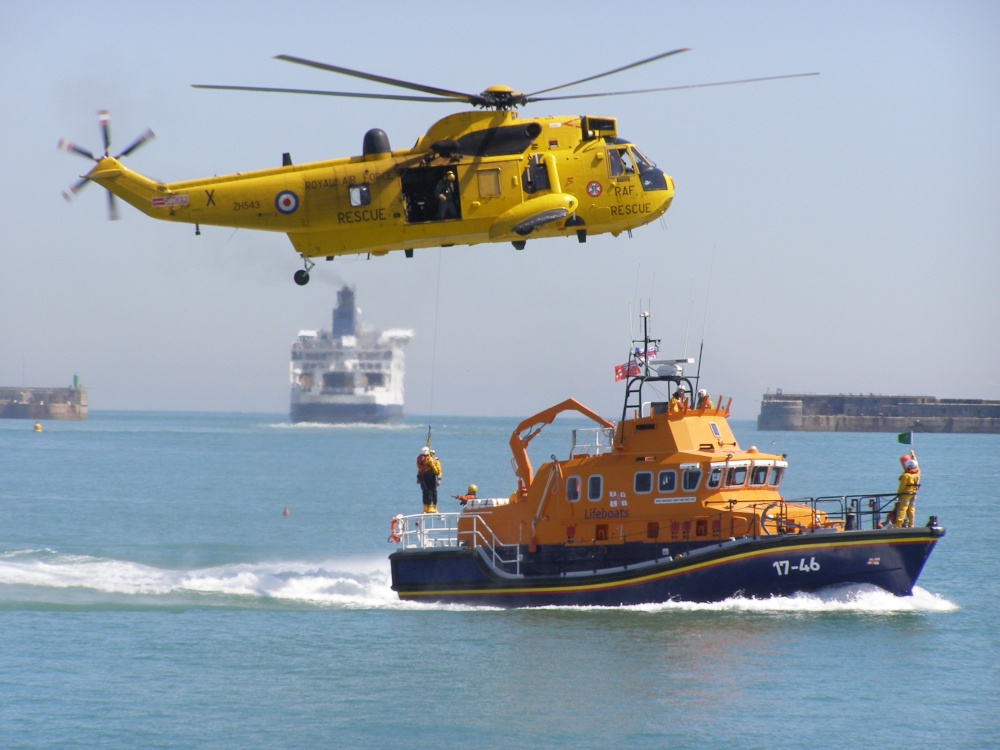 Photograph of Dover Regatta Air-Sea Rescue display.