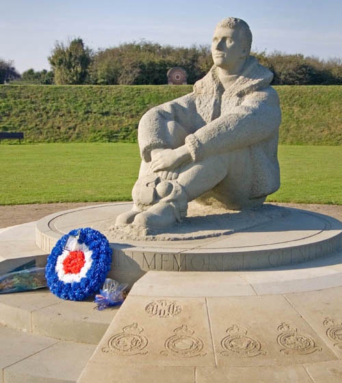 Centrepiece, Battle of Britain memorial