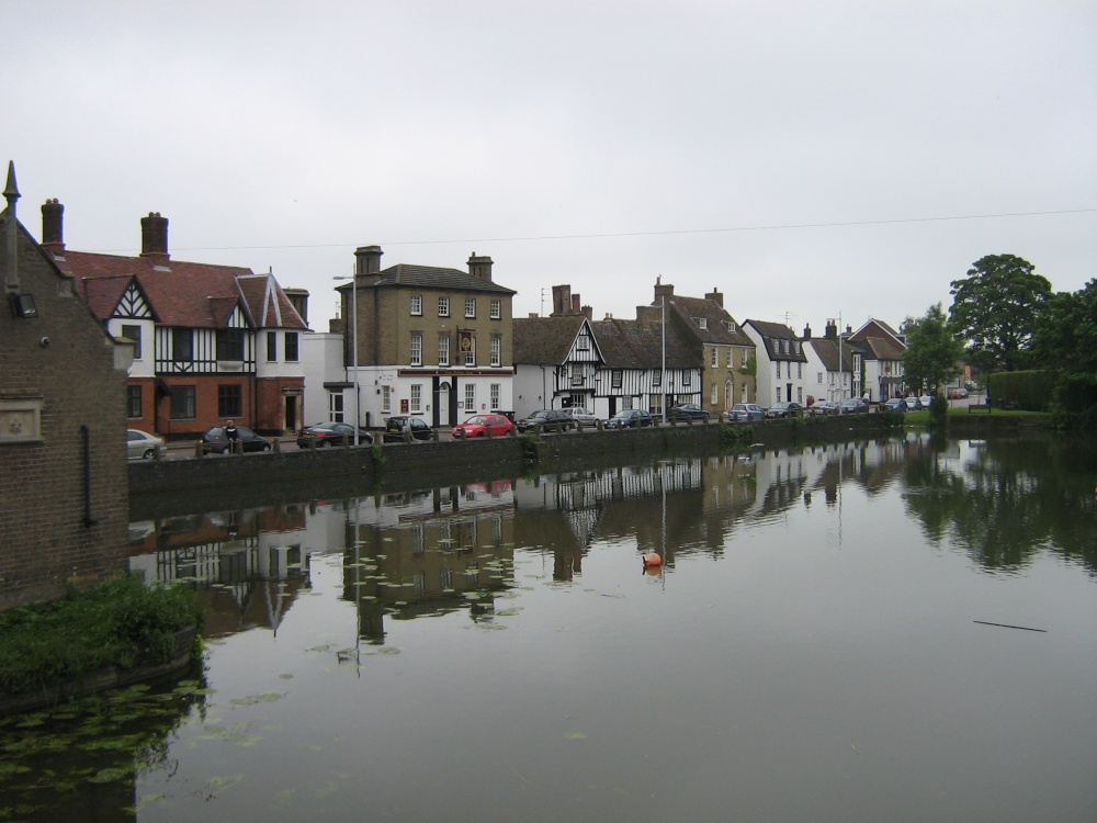 Photograph of Godmanchesterby the river