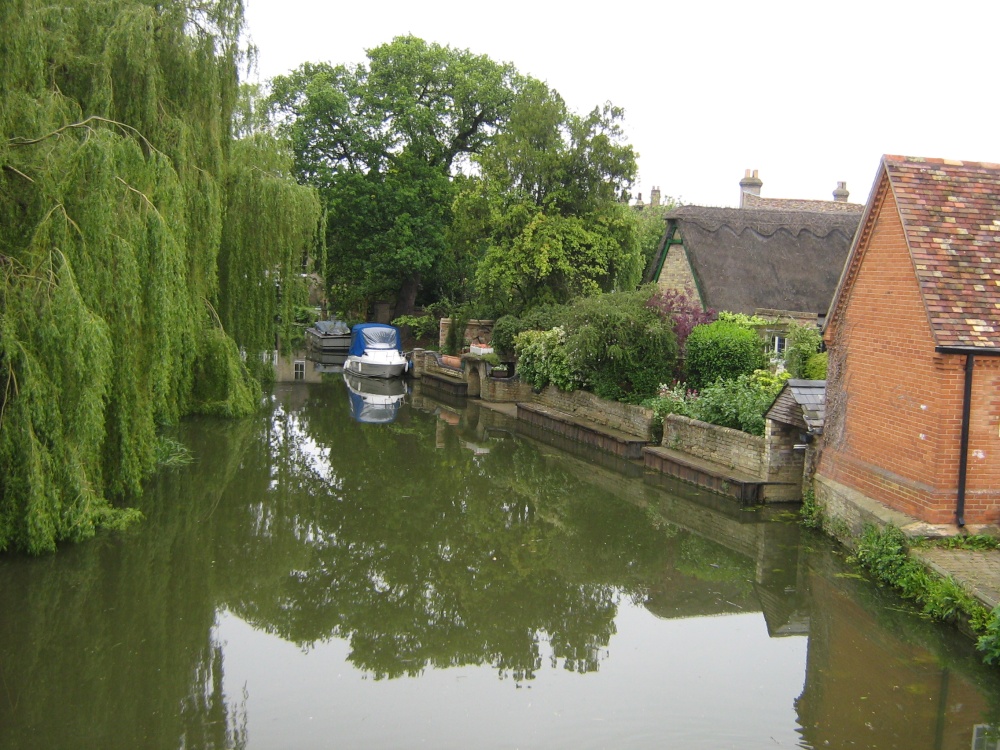 Photograph of Godmanchester by the river