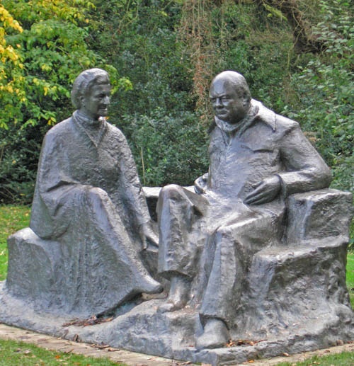 The Churchills in bronze