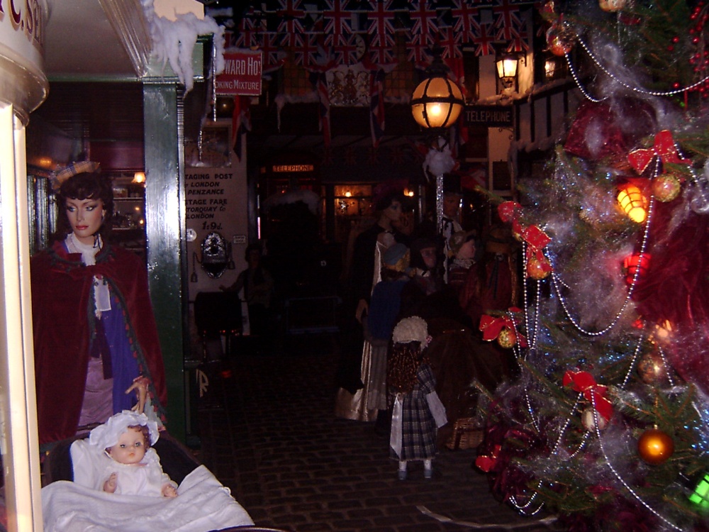 Victorian street at Christmas at Byegones in Babbacombe.