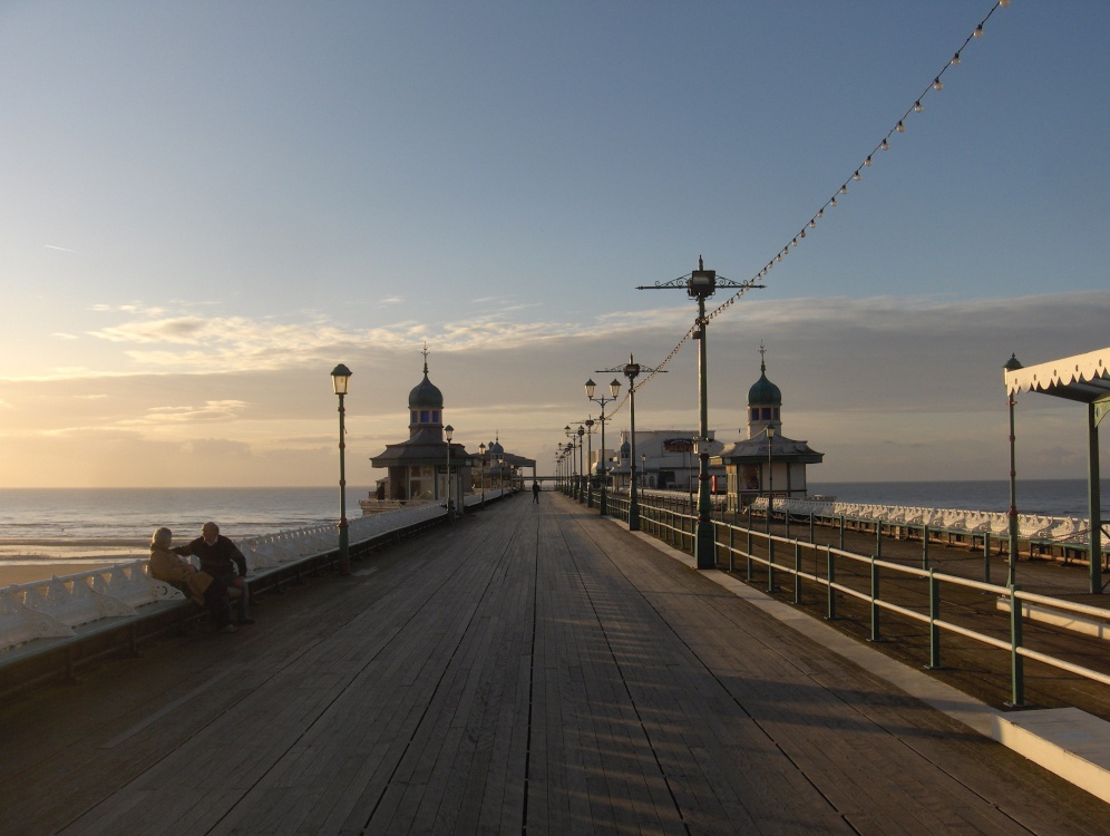 A quick peer at the pier - North Pier - Blackpool - as the sun sets....November 2008....