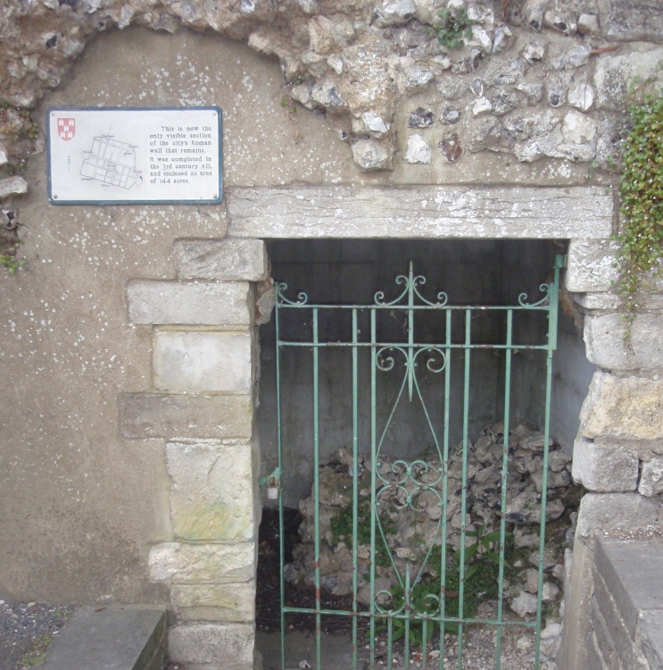 Winchester's Roman Walls