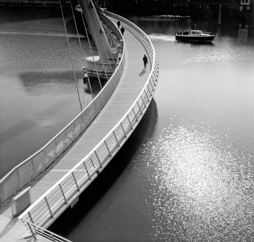 Footbridge at Canary Wharf, London photo by John Ware