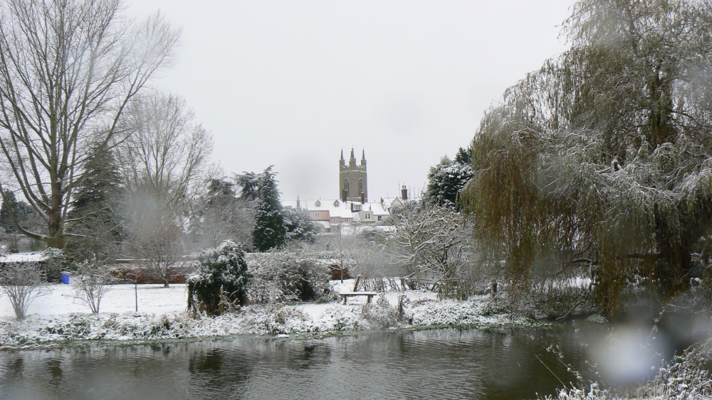Photograph of St Mary's Church and Bungay town