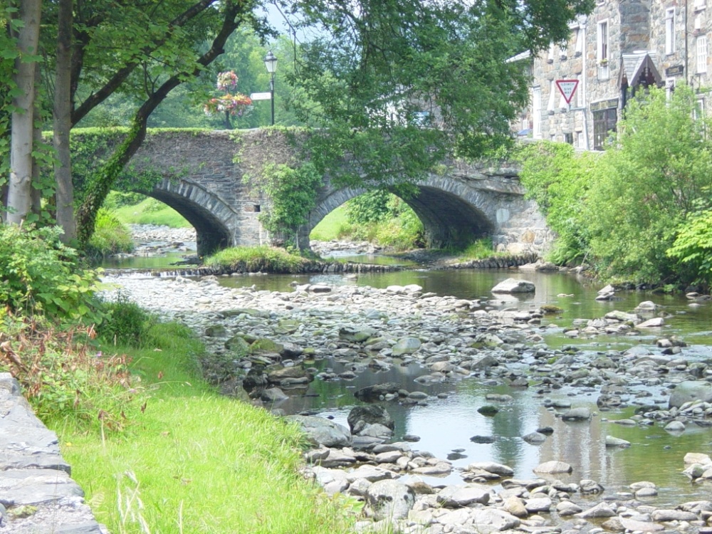 Photograph of Beautiful old bridge