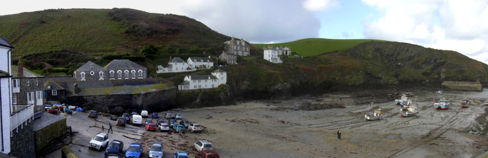 Across the harbour looking west