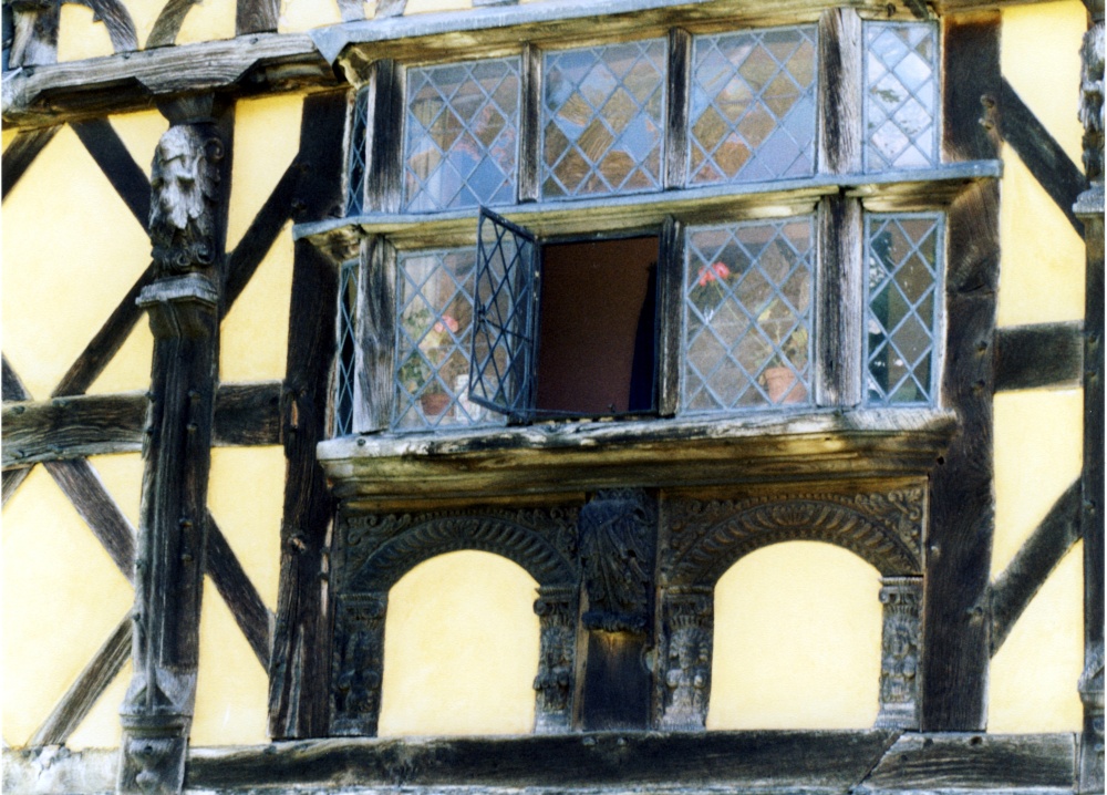 Stokesay Castle