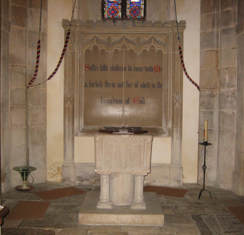 Photograph of Font, St Margaret's, Braceborough