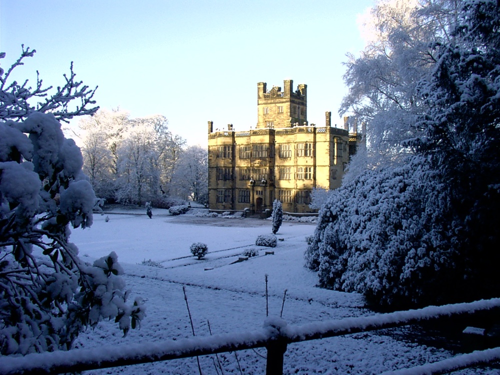 "Gawthorpe Hall Padiham, Lancashire" by lancashirelove at