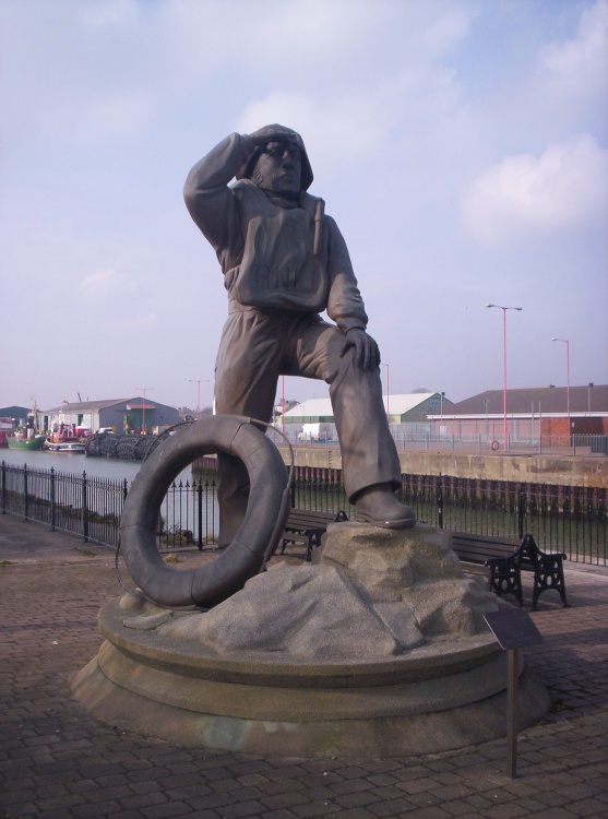 Lowestoft lifeboat men/women past/present