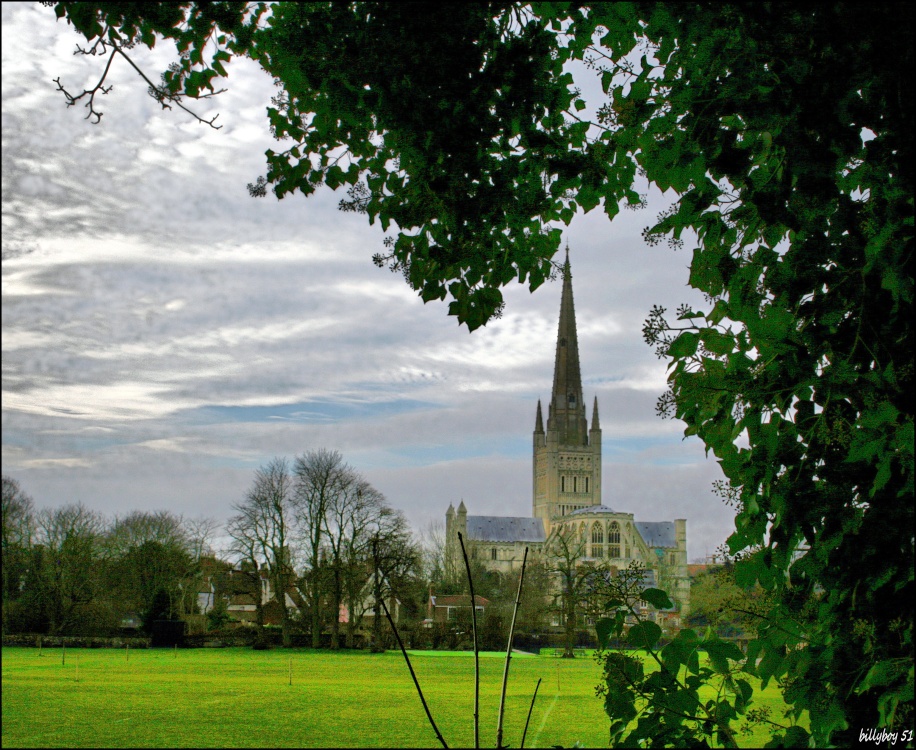 Norwich Cathedral photo by Bill Swan