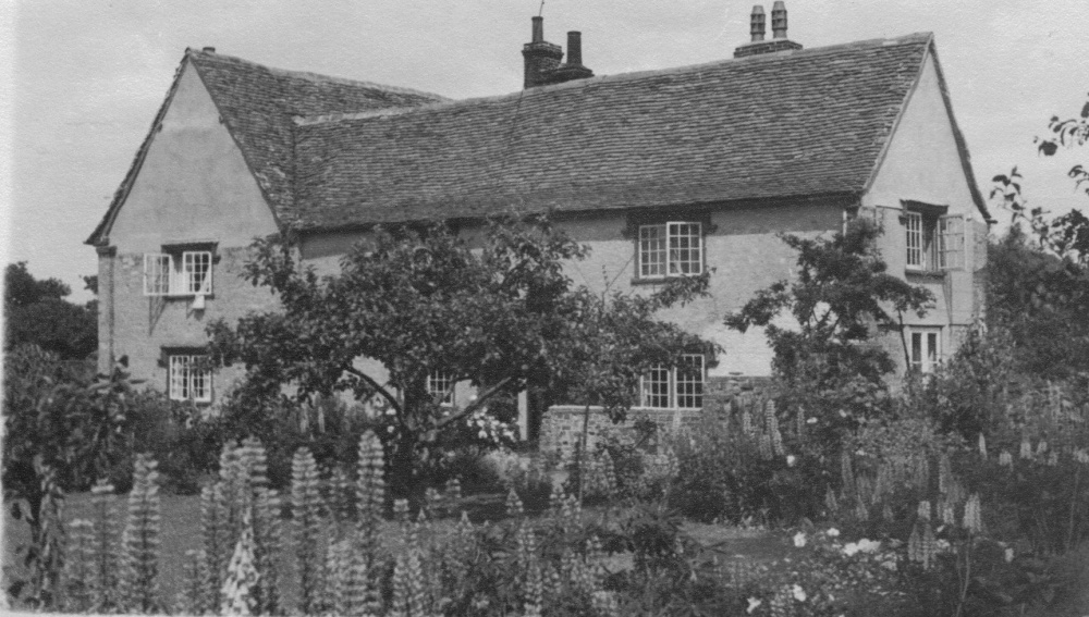 Scanned picture of Malting Cottage. Photo c.1950