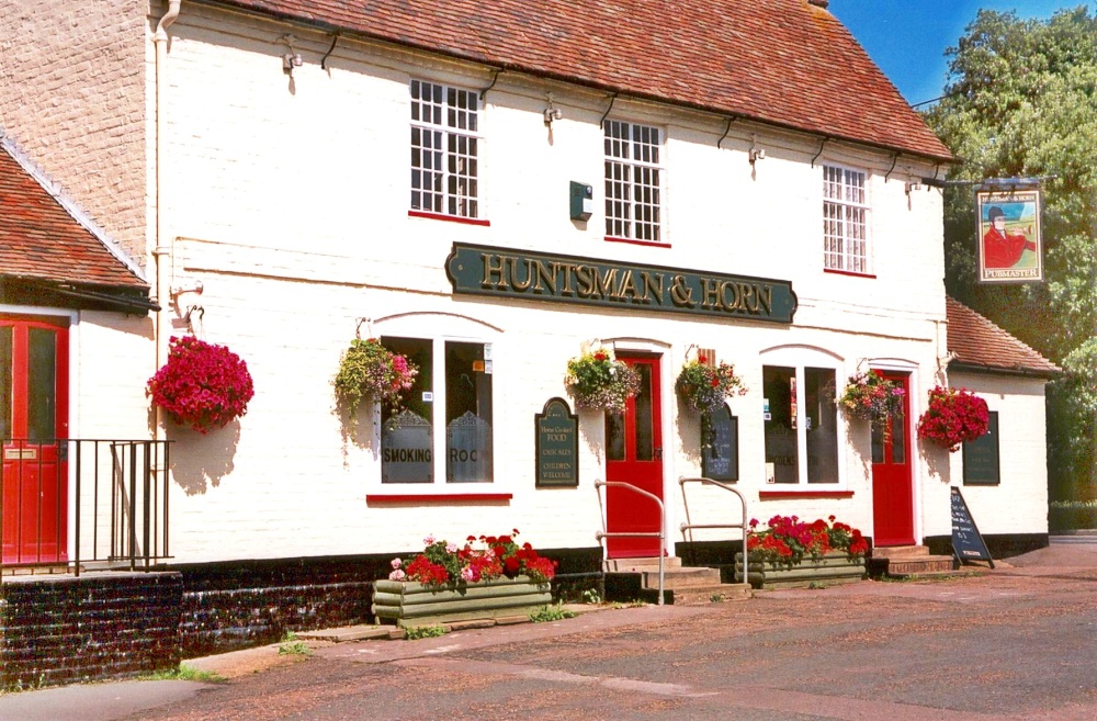 Huntsman and Horn Public House
