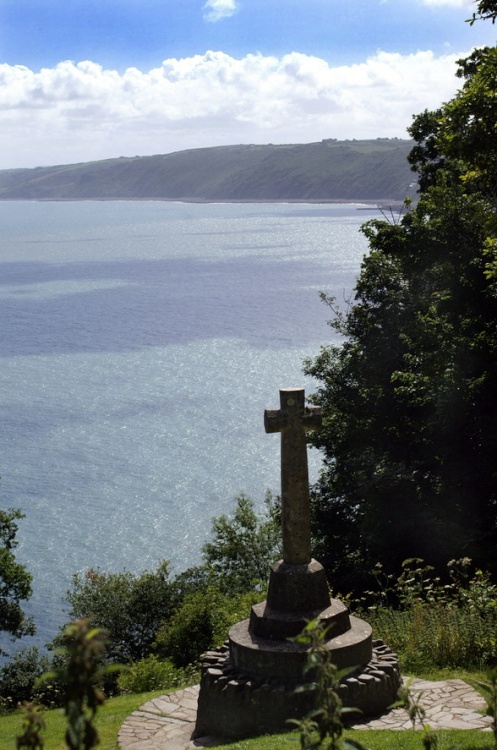 View from the road into Clovelly.