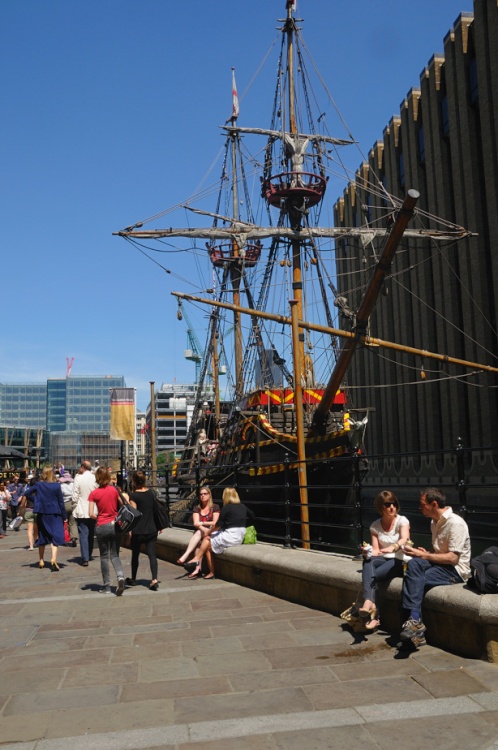 Golden Hinde