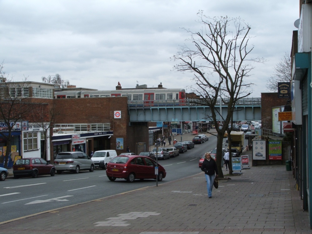 Ruislip Manor High Street and Station