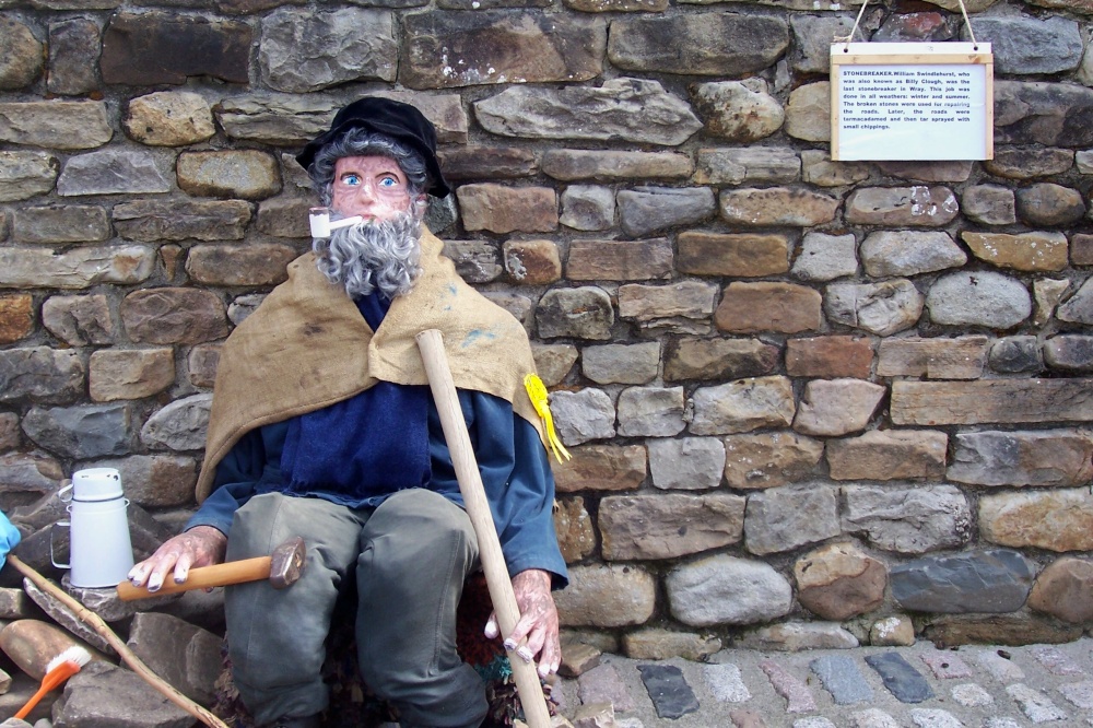 Wray stonebreaker scarecrow