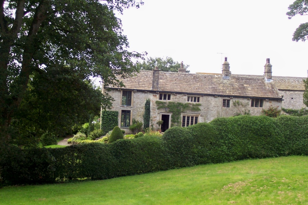 Photograph of House in the village of Linton