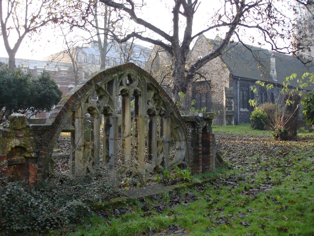St Laurence's Churchyard