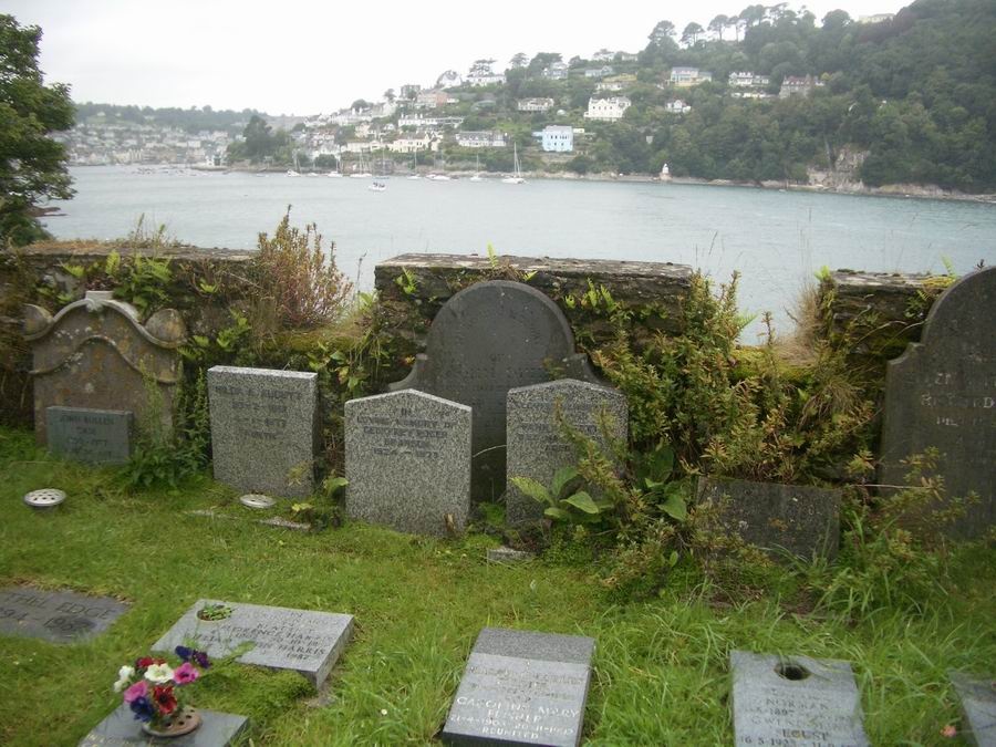 Dartmouth cemetery