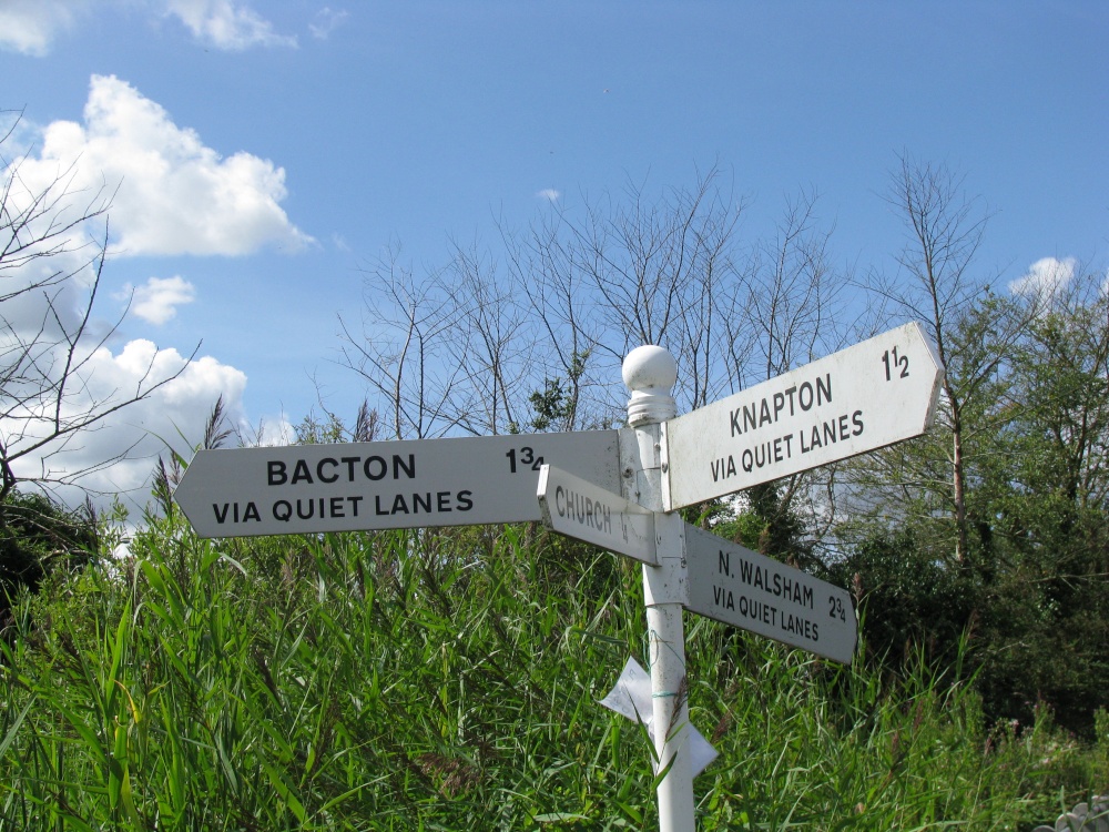 Edingthorpe Road Sign